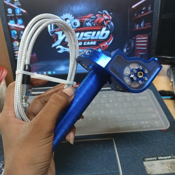 KTC Cnc Quick Throttle Motorcycle Accelerator with Throttle Cable Blue